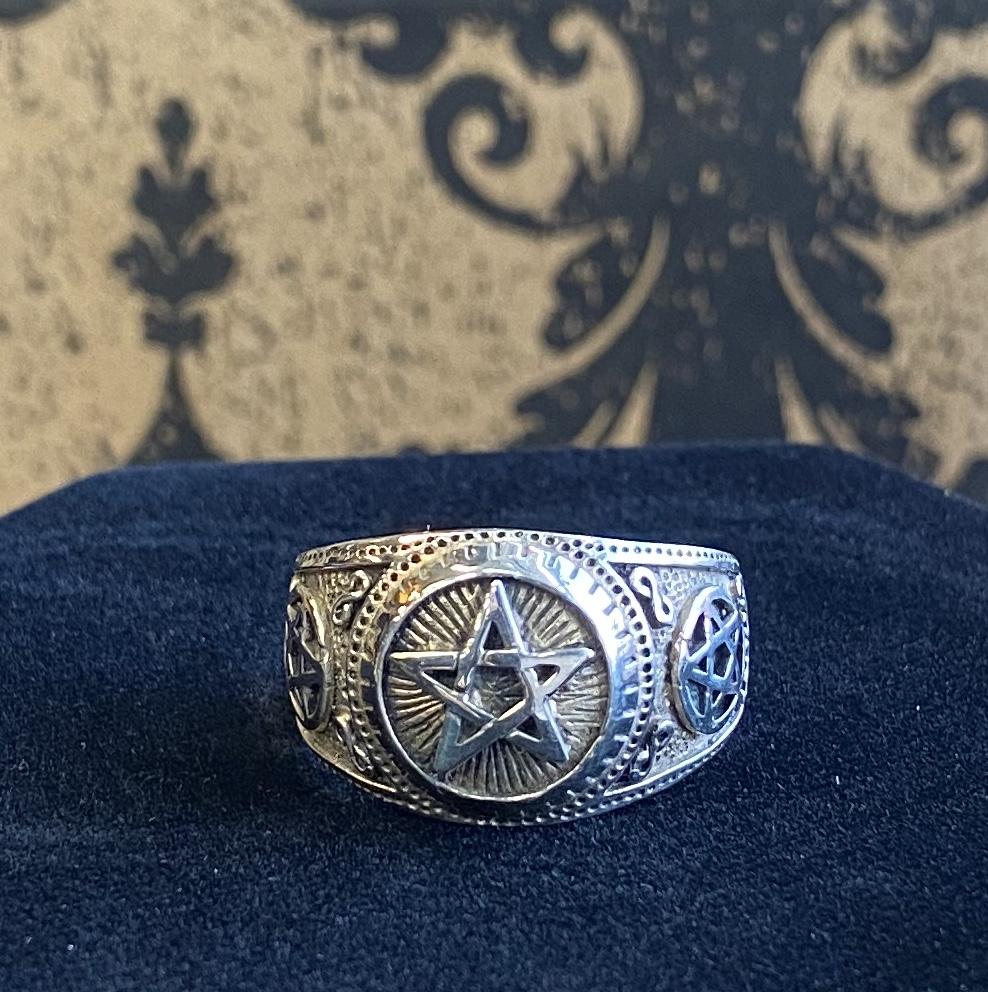 Pentacles Ring
