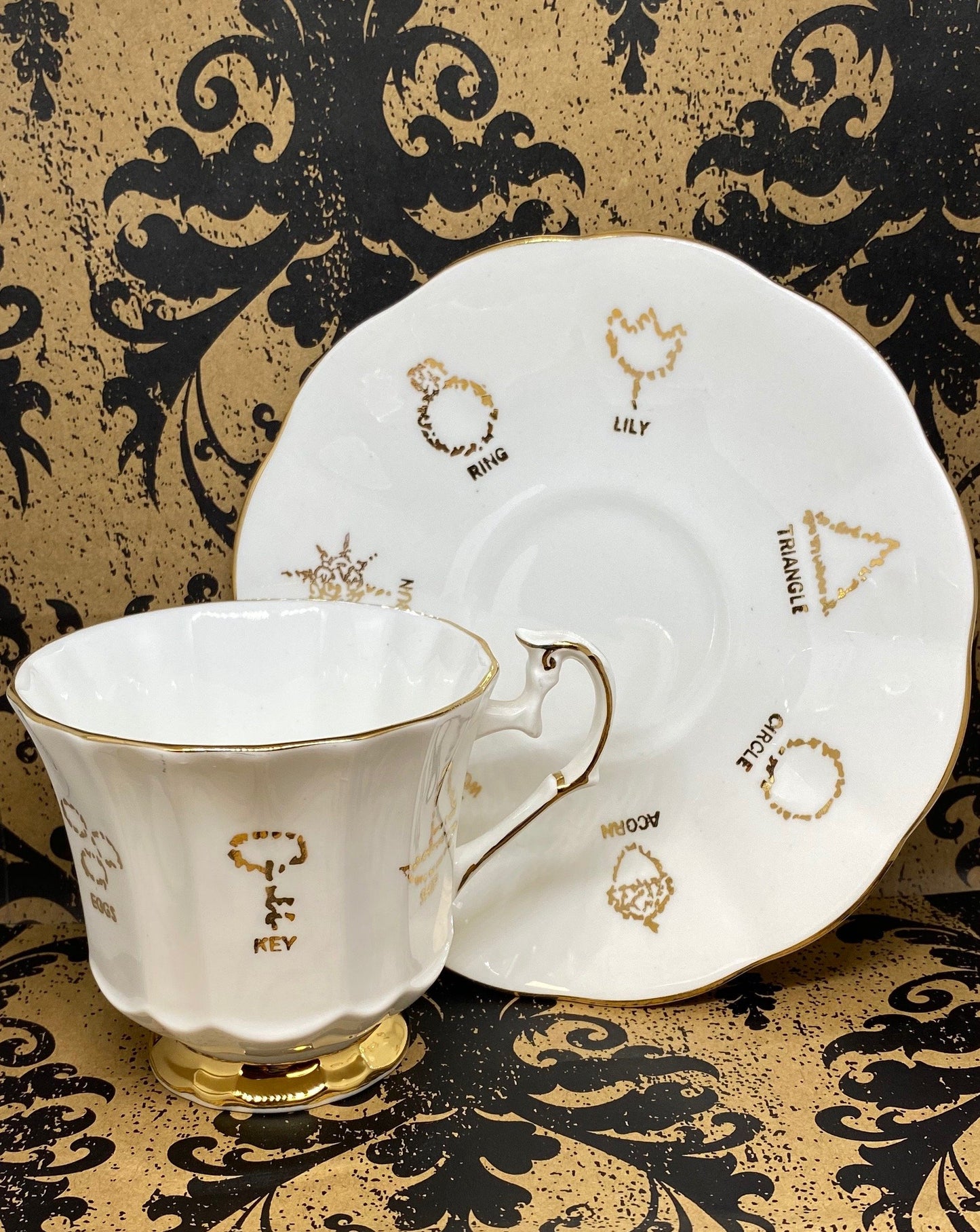 Fortune Telling Teacup Red Rose 1 of 3