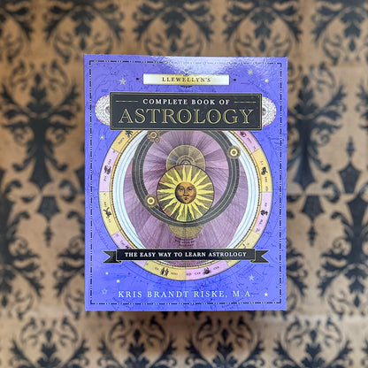Llewellyn's Complete Book of Astrology