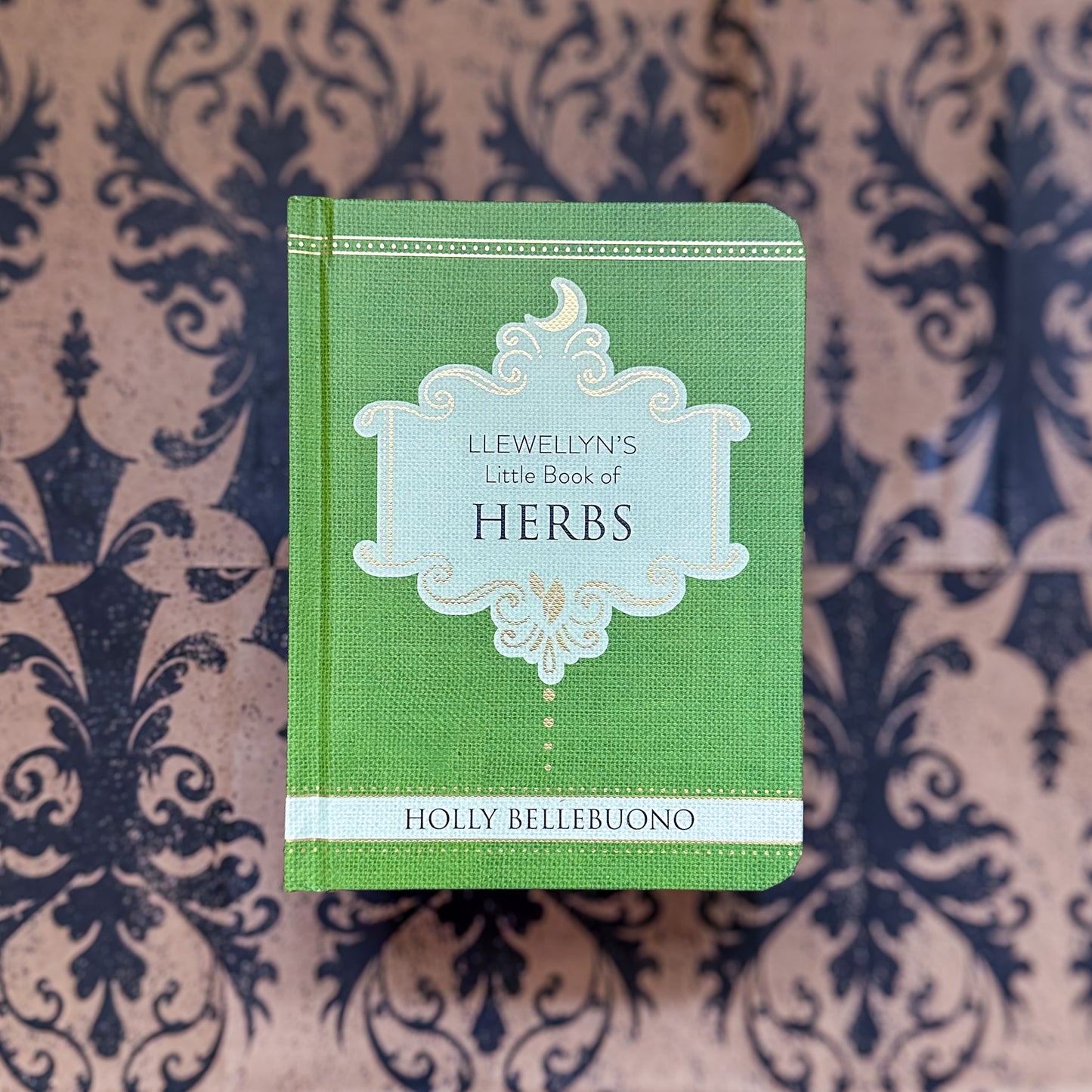 Llewellyn's Little Book of Herbs