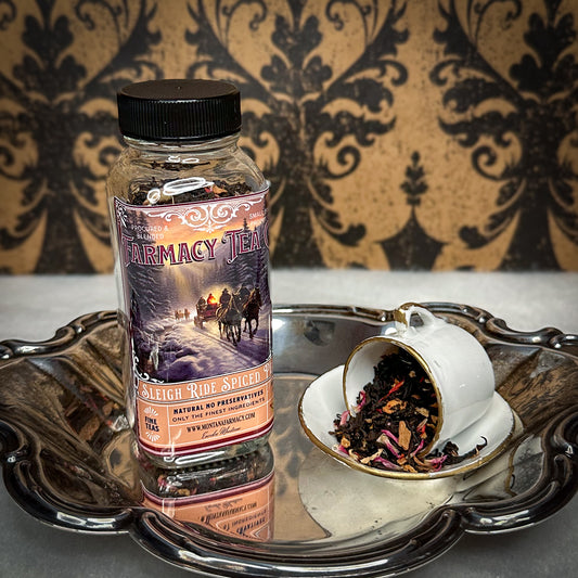 Holiday Sleigh Ride in Snow Spiced Pear